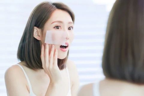 Cara Mudah Mengatasi Kulit Berminyak Secara Alami: Solusi Sederhana untuk Wajah Lebih Sehat dan Segar